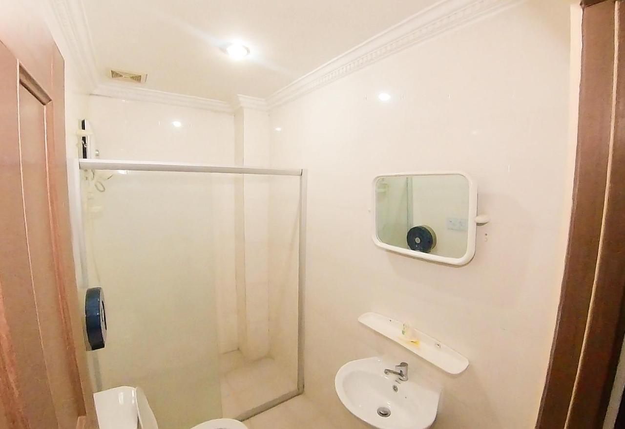 Riverside Hotel Phnom Penh Dış mekan fotoğraf